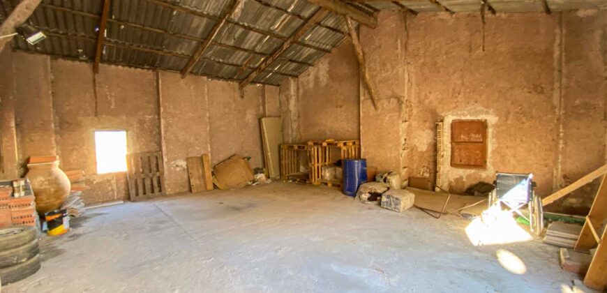 NAVE-COCHERA Y SOLAR EN VENTA